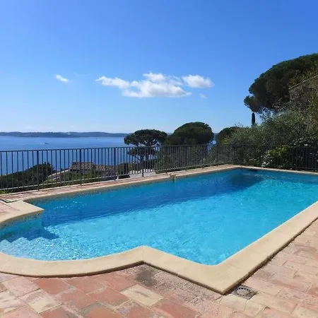 Sainte-maxime Sleeps 6 Pool Wifi *