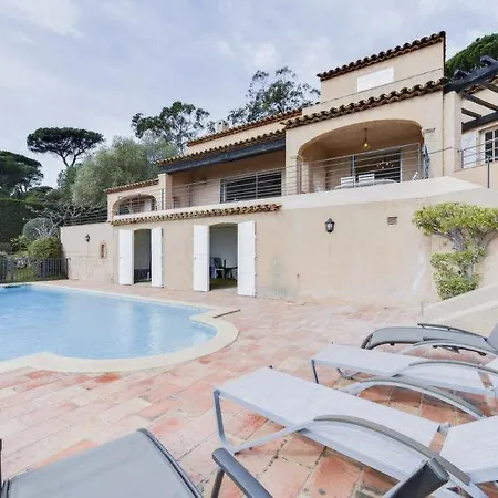 Sainte-maxime Sleeps 6 Pool Wifi *
