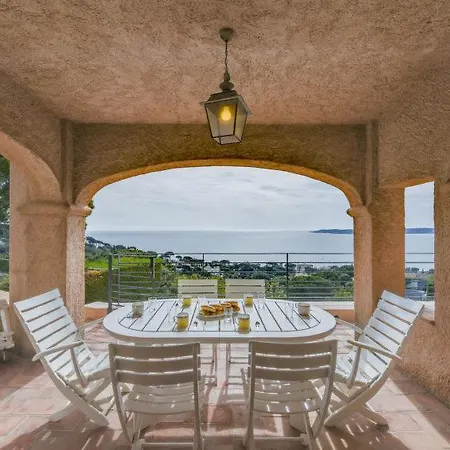 Tatil Evi Sainte-maxime Sleeps 6 Pool Wifi