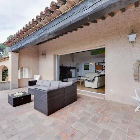Tatil Evi Sainte-maxime Sleeps 6 Pool Wifi